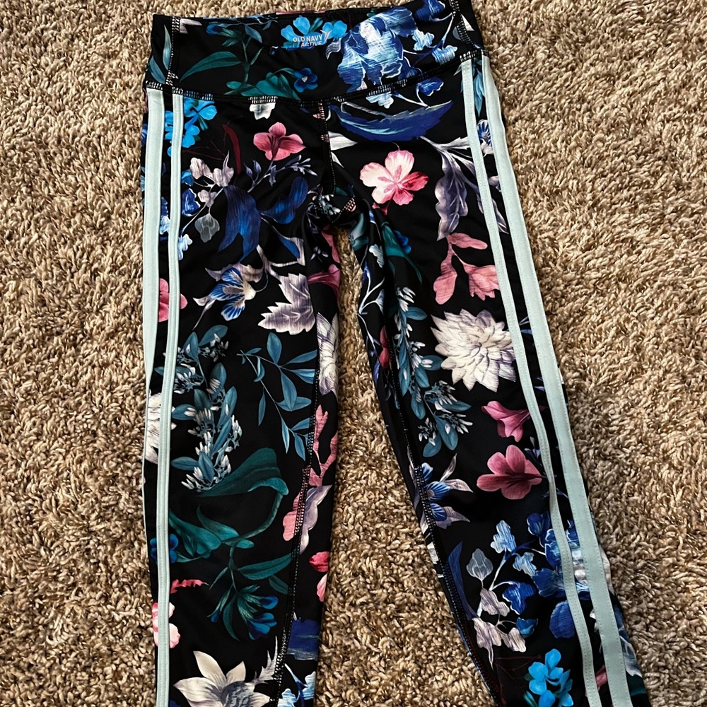old navy capris